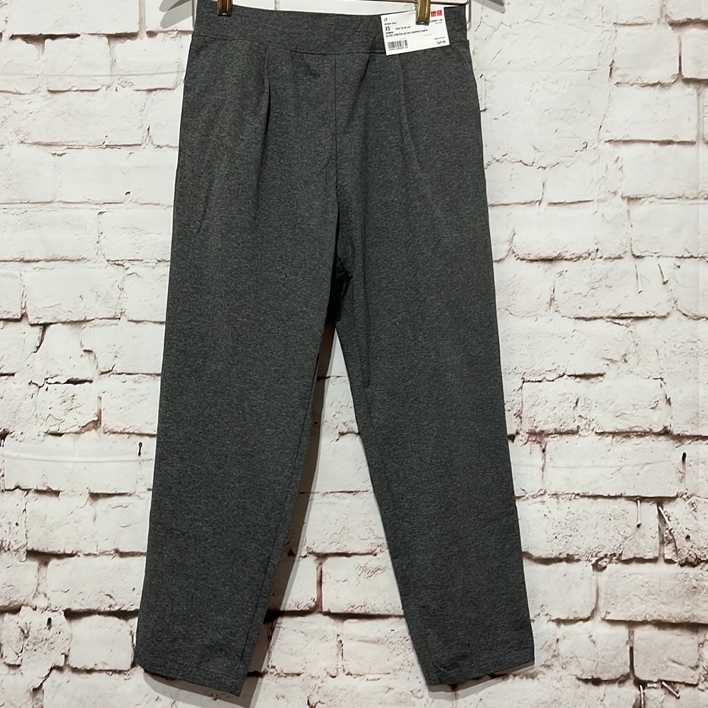 (NWT) Uniqlo Women's Ankle-Length Heather Gray Sweatpants